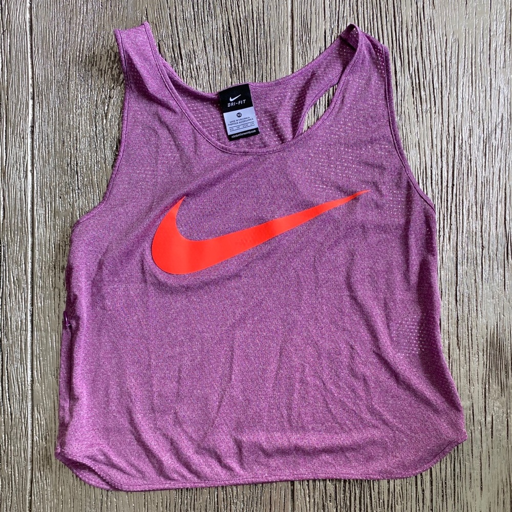Nike Women’s Cropped Workout Tank